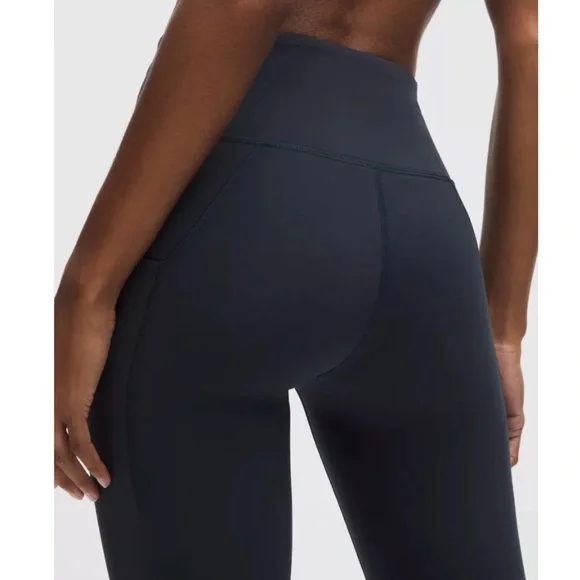 Lululemon Wunder Train High-Rise Crop with Pockets 23" in True Navy Size 4 - Picture 3 of 16